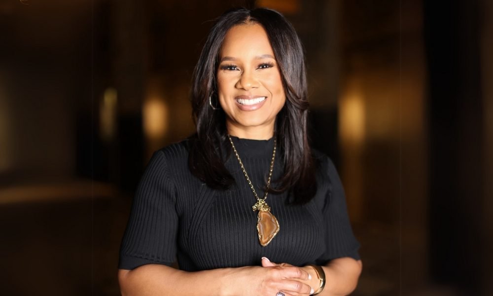 Dr. Carmen Bell-Ross: How Parents Can Thrive During Senior Year With The College Smarter Method